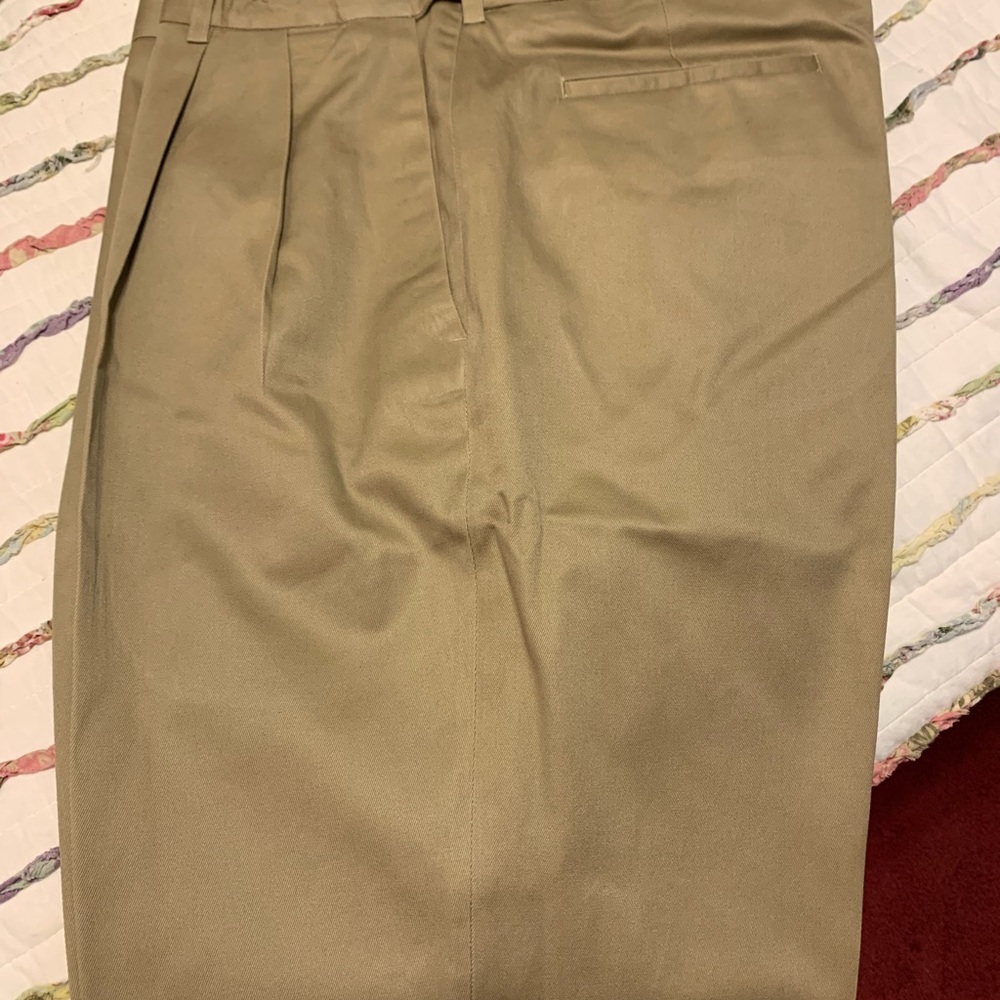 Mens haggar dress pants. 36” x 32” - Picture 2 of 3